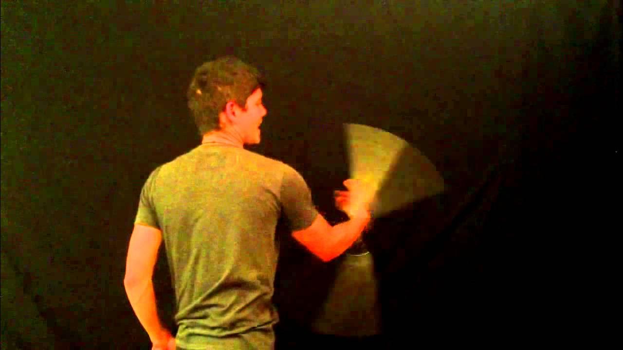 Learn to Spin Nunchucks for beginners! Creative weapon Nunchaku Tricks