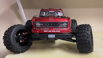 *UNBOXING* ARRMA OUTCAST 8S - Stunt Truck; Xmaxx/Outcast8s Size Comparison