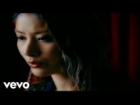 Kelly Chen - 陳慧琳 -《最佳位置》MV