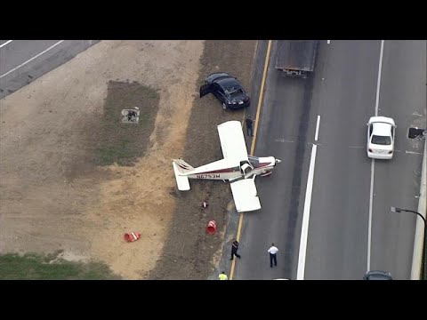 Aterrizaje de emergencia en una autopista de Florida