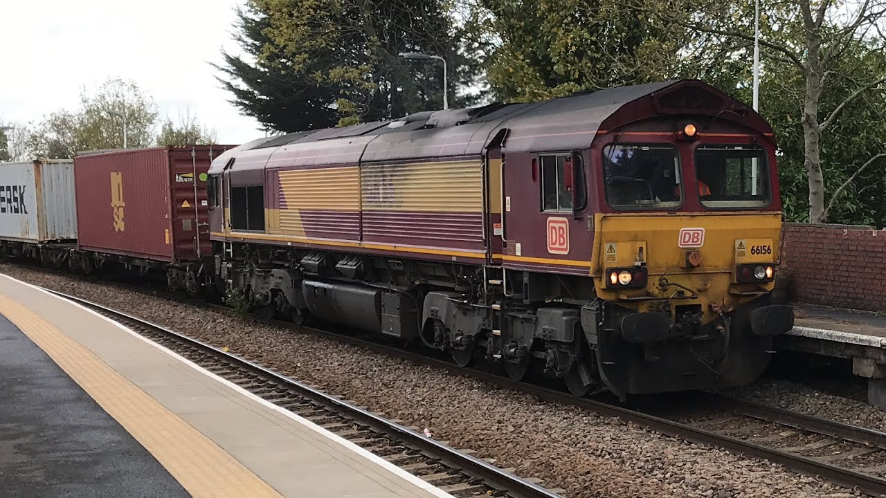 66156 4L45 Wakefield Europort to Felixstowe Sth Lea Road Station