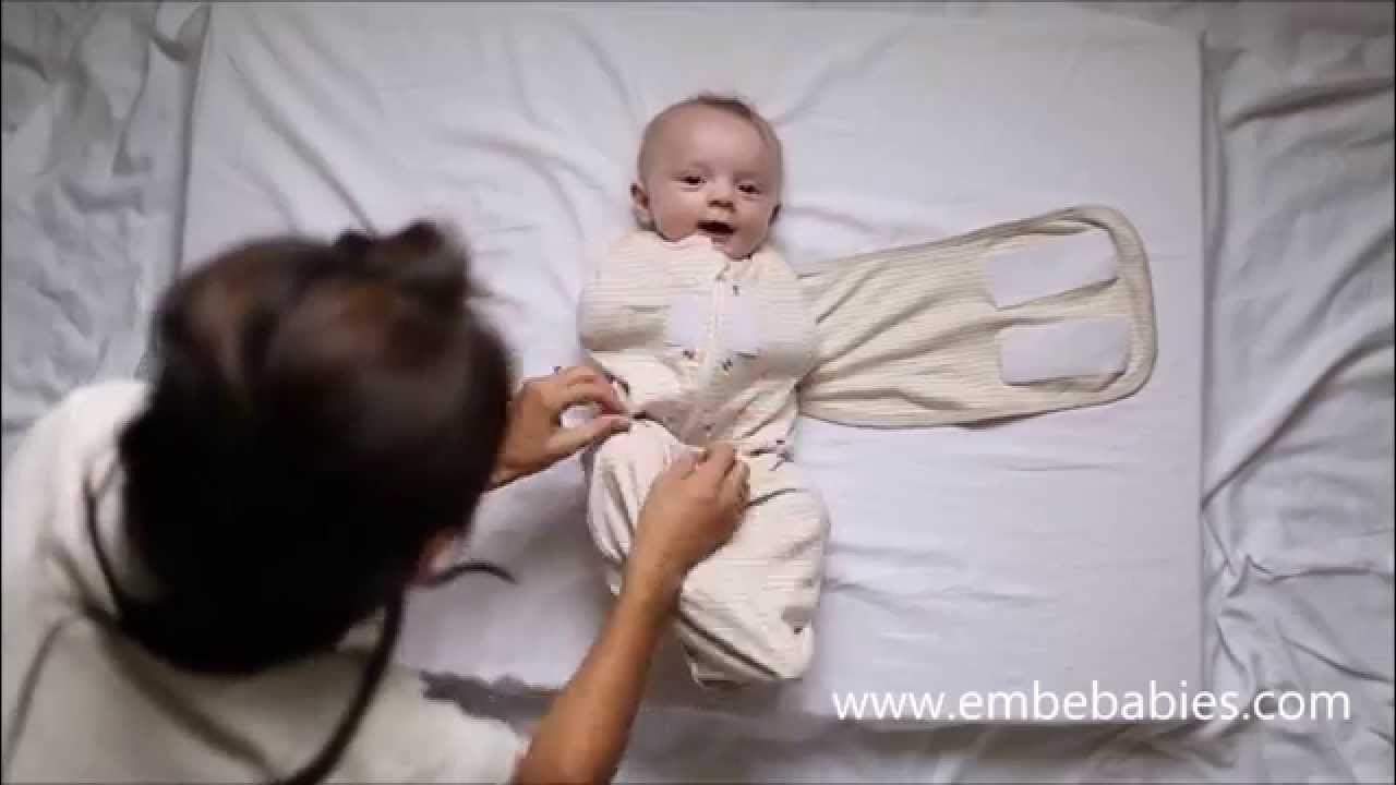 How to Swaddle a Newborn Baby (15sec preview) Embé® YouTube