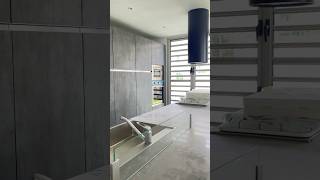 En location villa duplex de 6 pièces, à la Riviera Golf 4, cité Flamboyant, Abidjan, Côte d’Ivoire.