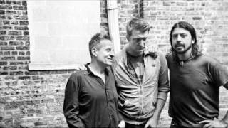 Them Crooked Vultures---No One Loves Me And Neither Do I