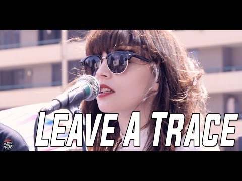 CHVRCHES "Leave A Trace" Live w/ ALT987fm