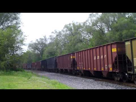 BNSF 9227 ACe Leads Taconite Train On The Peavine