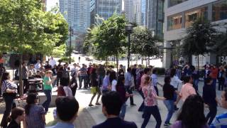 Amazon Flash Mob - Bollywood Style.