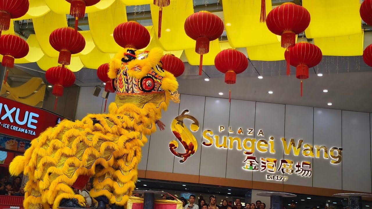 Chinese New Year Celebration Lion Dance At Sungei Wang Plaza, Kuala Lumpur, Malayaia