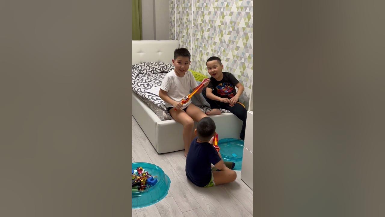 Скрытая камера 😎 или как дети играют отлично не мамы 🤪 - YouTube