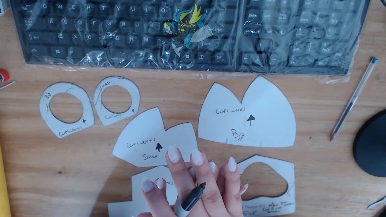 Indepth Curlworks Free-to-Use Handpaw Tutorial