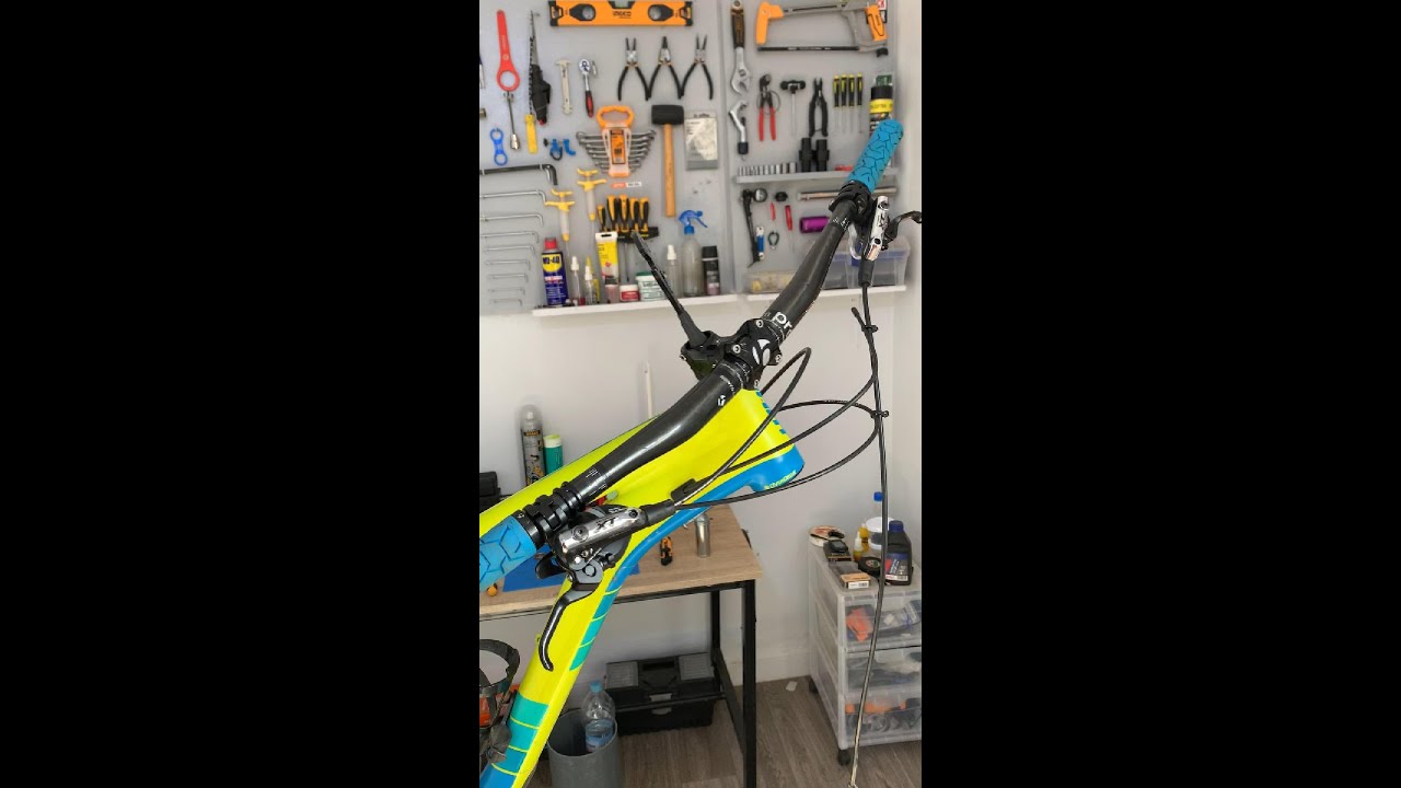 Part 1 : Weird Noises or Play in Your Headset? Watch This !