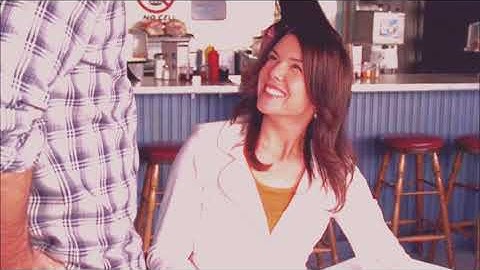 Lorelai Gilmore || All I Want Is Love