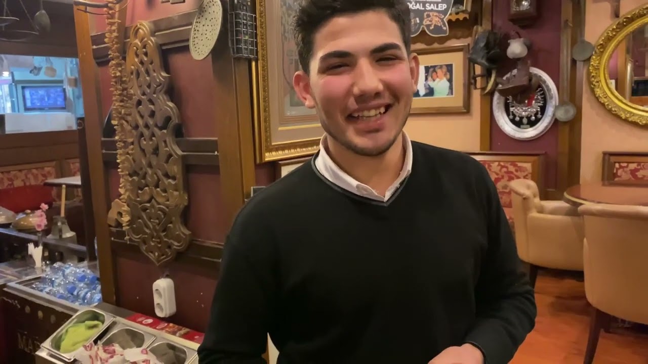 اشهر محل ايسكريم في العالم الجد yaşar و قصة نجاح مادو MADO في مدينة كهرمان مرعش التركية🍦 🇹🇷😍😋