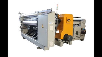 Metal wire weaving machine for the fine fabrics