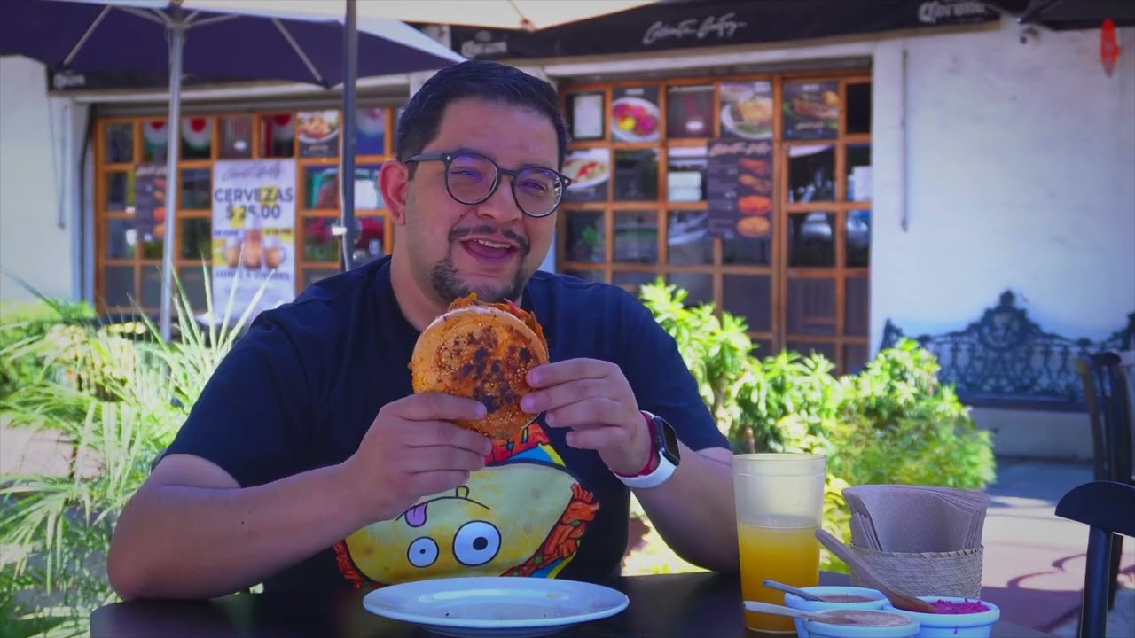 We share this Interview from "Garnachas a la Carta" about Cochinita Country