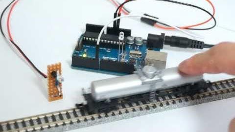 Train detector with IR sensor V2