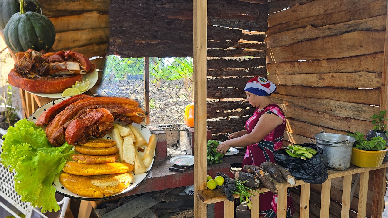 En La Cocina Rustica. CHICHARRÓN EN ACEITE DE POLLO Comida Típica. La Vida Del Campo