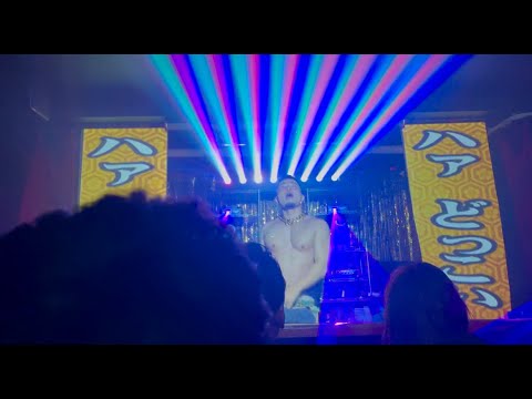 【新宿二丁目】marohige14周年！GOGOボーイmAkeyの中森明菜『DESIRE』で店内熱狂