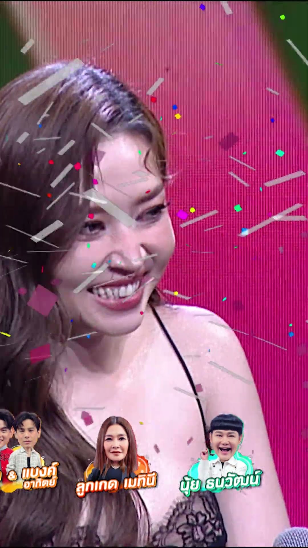 แค่นั้นเลยหรอ แค่นั่งใกล้ก็เชื่อเลยหรอ! #ร้องข้ามกำแพง #TheWallSong