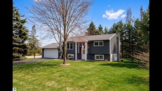 4005 Hearthside Drive, Traverse City, MI - 1944481