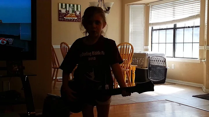 My daughter singing taylor swift.