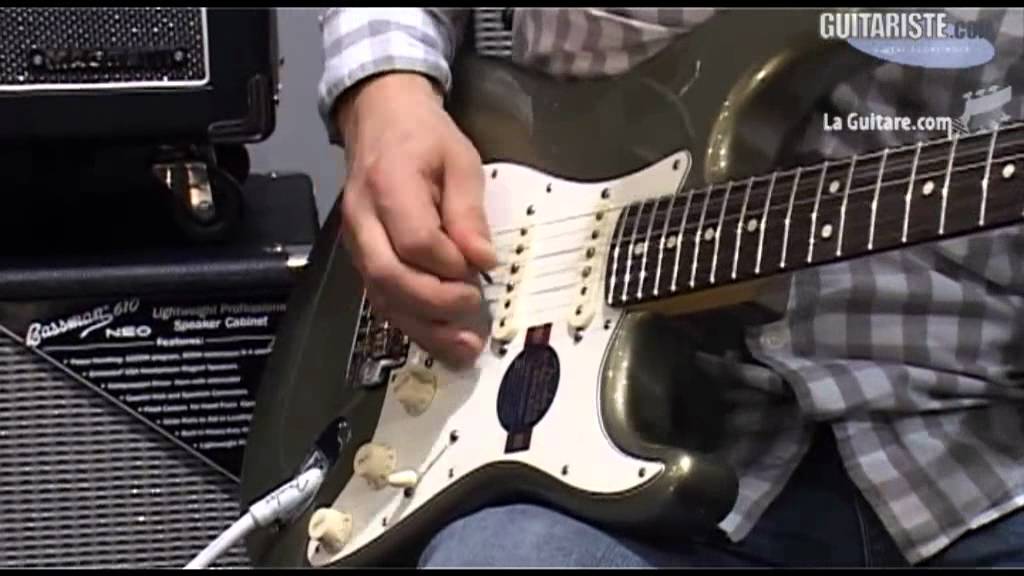 Human Absay sent Musik Messe 2012] Fender Stratocaster American Standard - YouTube