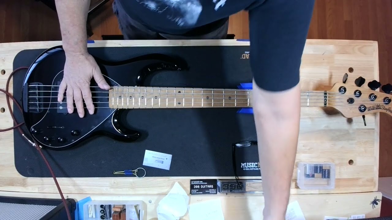 Musicman Stingray 5 string