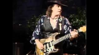 Stevie Ray Vaughan - Look at Little Sister