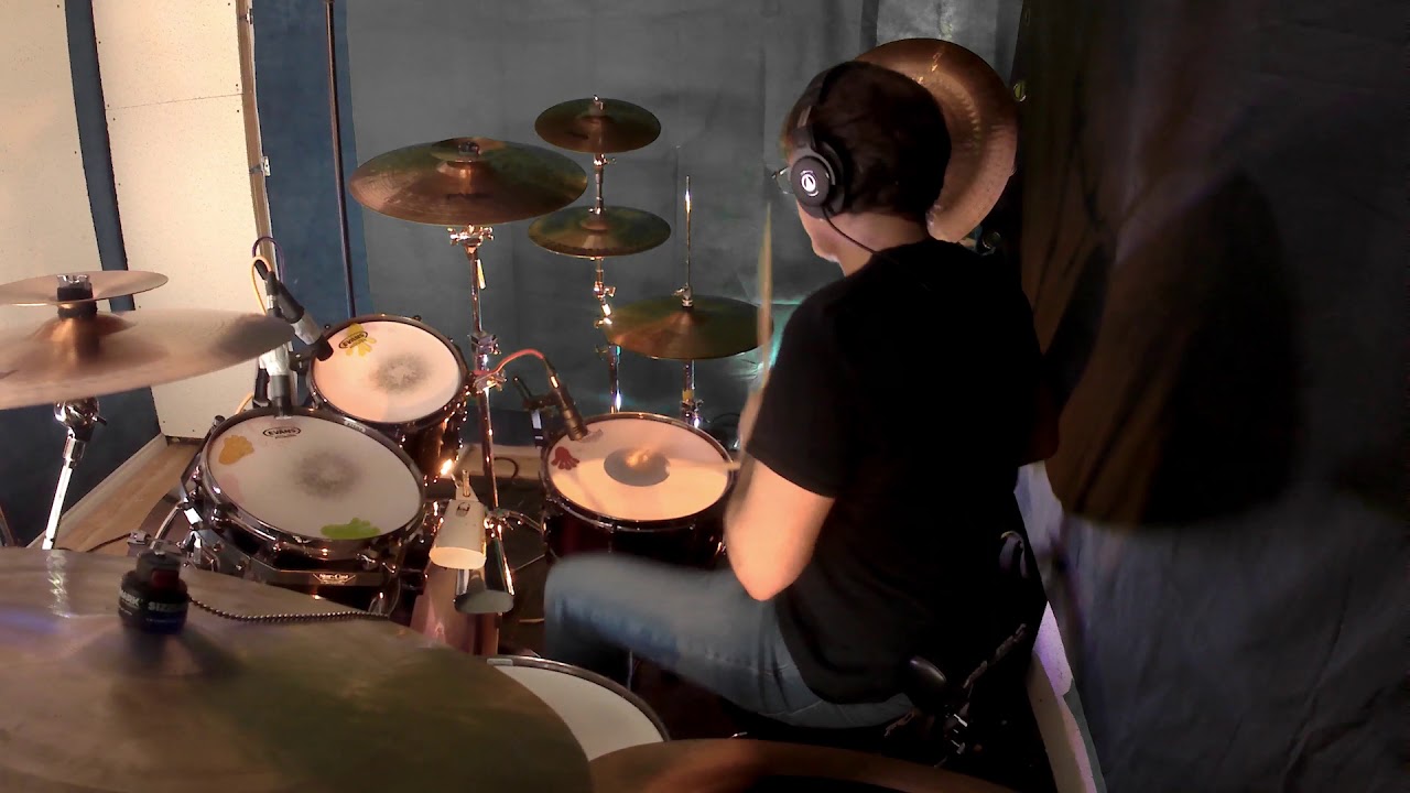 The Walking Dead Main theme WITH DRUMS!!