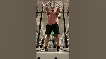 Front view of front squats (elbows up)