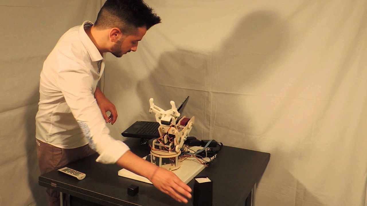 Robotic arm controlled with Arduino Circuit Diagram