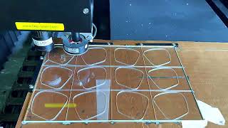 1500 * 1000mm/cutting thickness 19mm, Automotive optical glass Laser cutting machine explanation