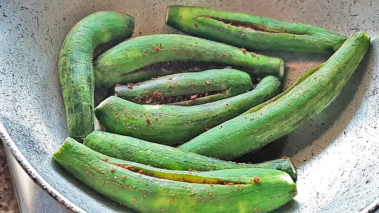 इस बंद में घर पर बनाये नेनुआ का कलौंजी आसान तरीके से | Stuffed Torai Recipe | Desi Indian Food