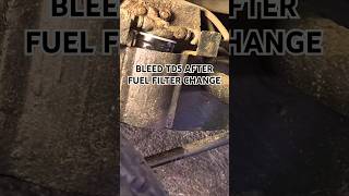 Land Rover TD5 new fuel filter bleed #mechanic #shorts #youtubeshorts #howto