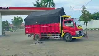 Ngebuburit nyodrek bareng,,cctv subang utara|| truck oleng menggoyang pantura👌