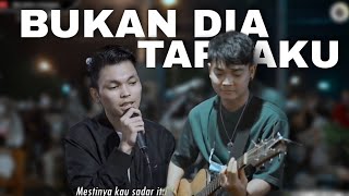 BUKAN DIA TAPI AKU - TRI SUAKA ft ADLANI RAMBE