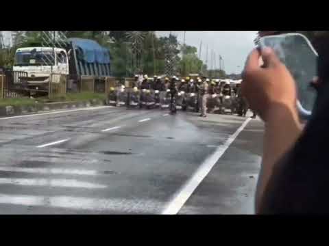 भारत को नेपाल समझ रहे थे!? पुलिस ने एक ऐसा खड़ेदा की घर पर ही रुके #protest #indianpolitics #danga 