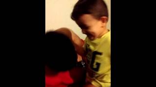 Download Lagu KO mi pequeño!! boxeador se chabo papá! Jajajaj MP3 Download Lagu KO mi pequeño!! boxeador se chabo papá! Jajajaj MP3