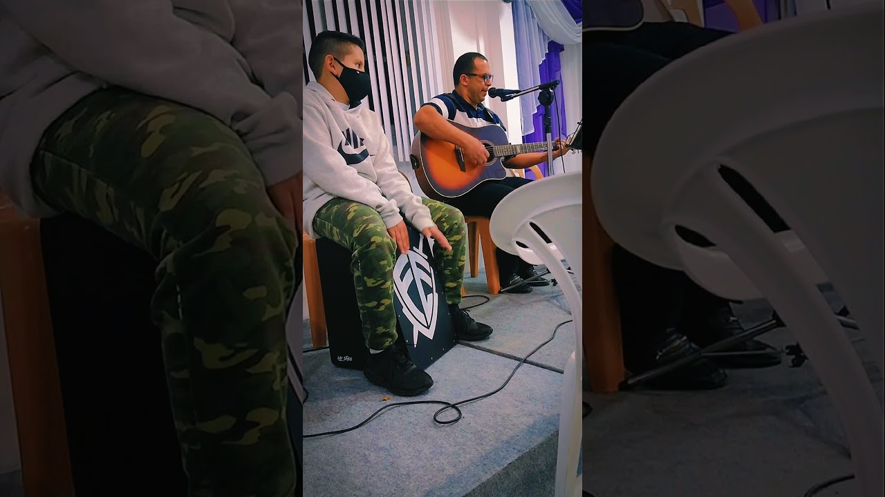 TOCANDO CAJON NA IGREJA YouTube