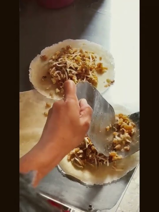 Jajan yooo👍 mbeli lumpia basah
