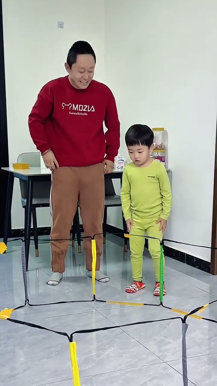 测试一下儿子的反应能力，万万没想到！#Cute baby#Cute#呆萌小米宝#聪明宝宝#萌娃