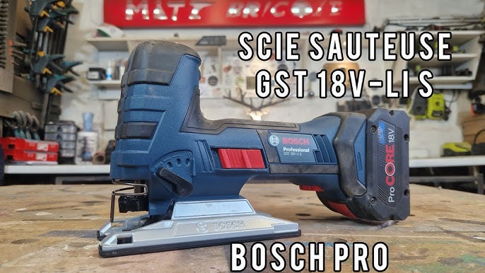 Bosch Professional 12V System scie sauteuse sans-fil GST 12V-70 (2 lames,  patin de glissement, pare-éclats, capacité de coupe dans le bois : 70 mm,  sans batteries ni chargeur, dans une L-BOXX) 
