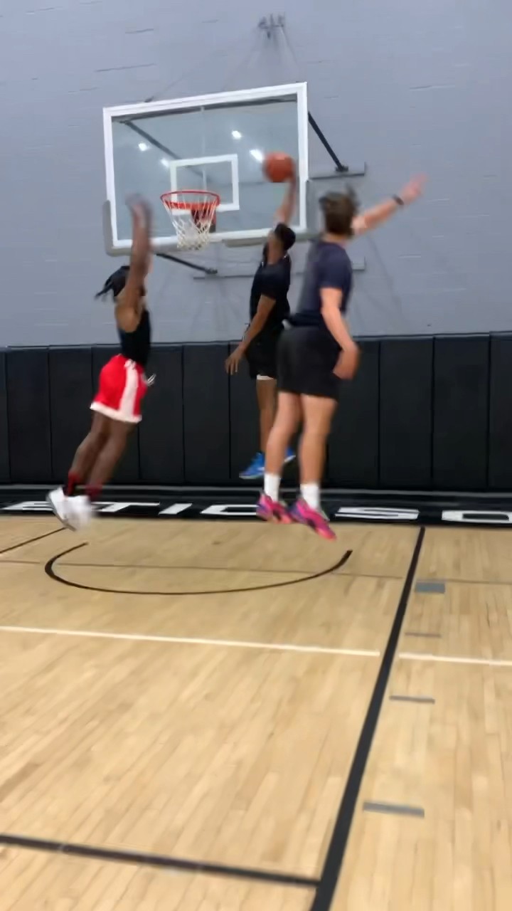 WHEN YOU HIT A GAME WINNER BUT THE GAME NEVER ENDS!