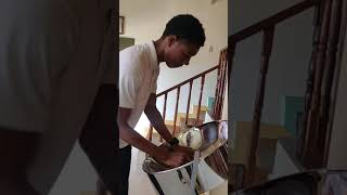 Jahfari playing "Nobody go run me"