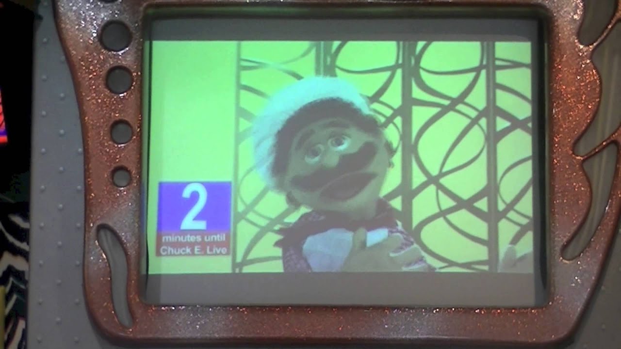 Chuck E Cheese Burbank Trololo parody countdown + Cupid Shuffle live show footage.