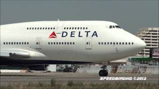 Delta Airlines Boeing 747-451s Landing and Takeoff From Los Angeles