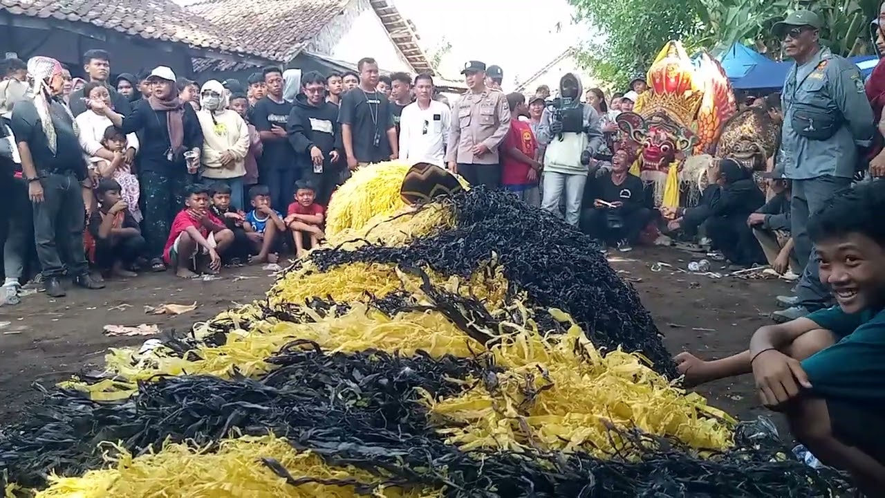 Tarian macan caplok Jaranan sawit