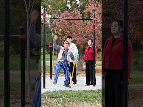 Super Grandpa: Defying Age and Expectations on the Bars👴🏼🤯