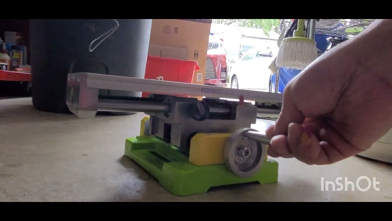 Mini table mill - YouTube