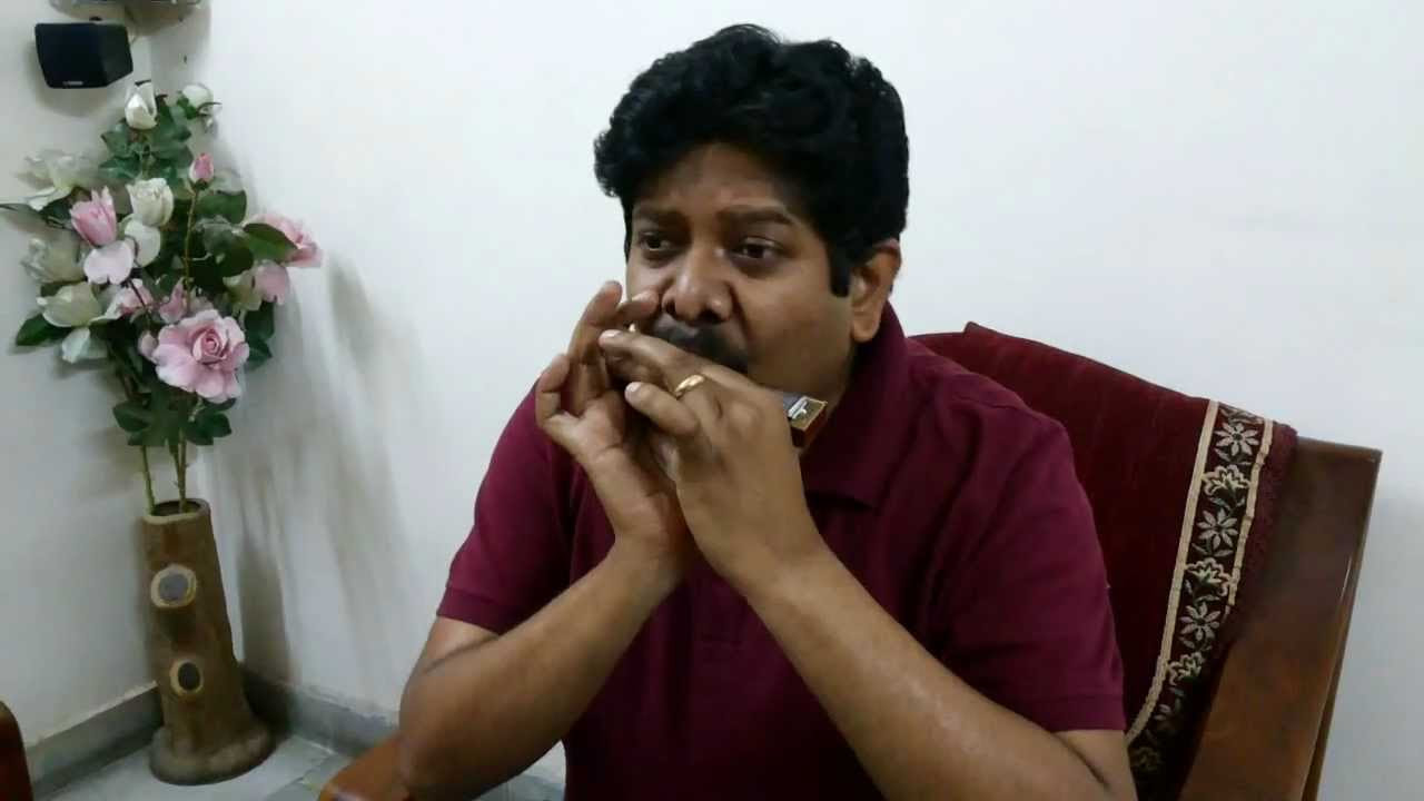 Kisi na kisi selakhon hain nigahon meini on harmonica by ASEEM MASIH